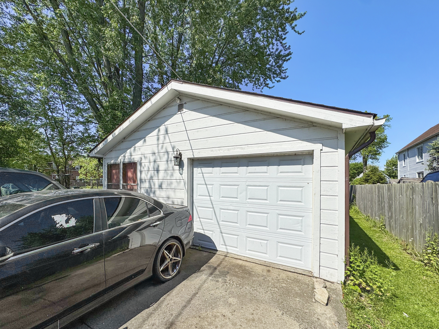 1141 Victoria Avenue, North Chicago, IL 60064