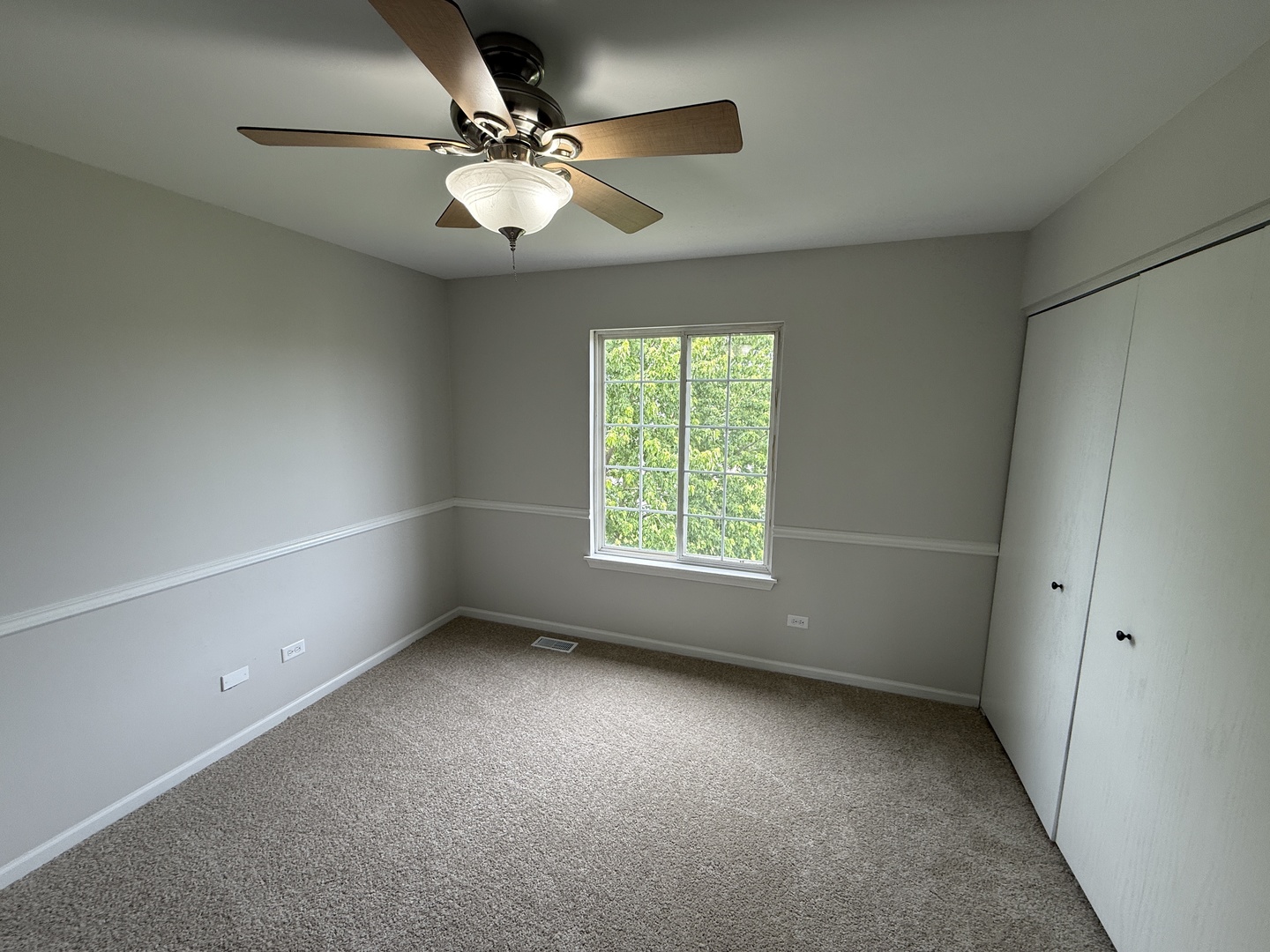 1305 Burns Court, Minooka, IL 60447