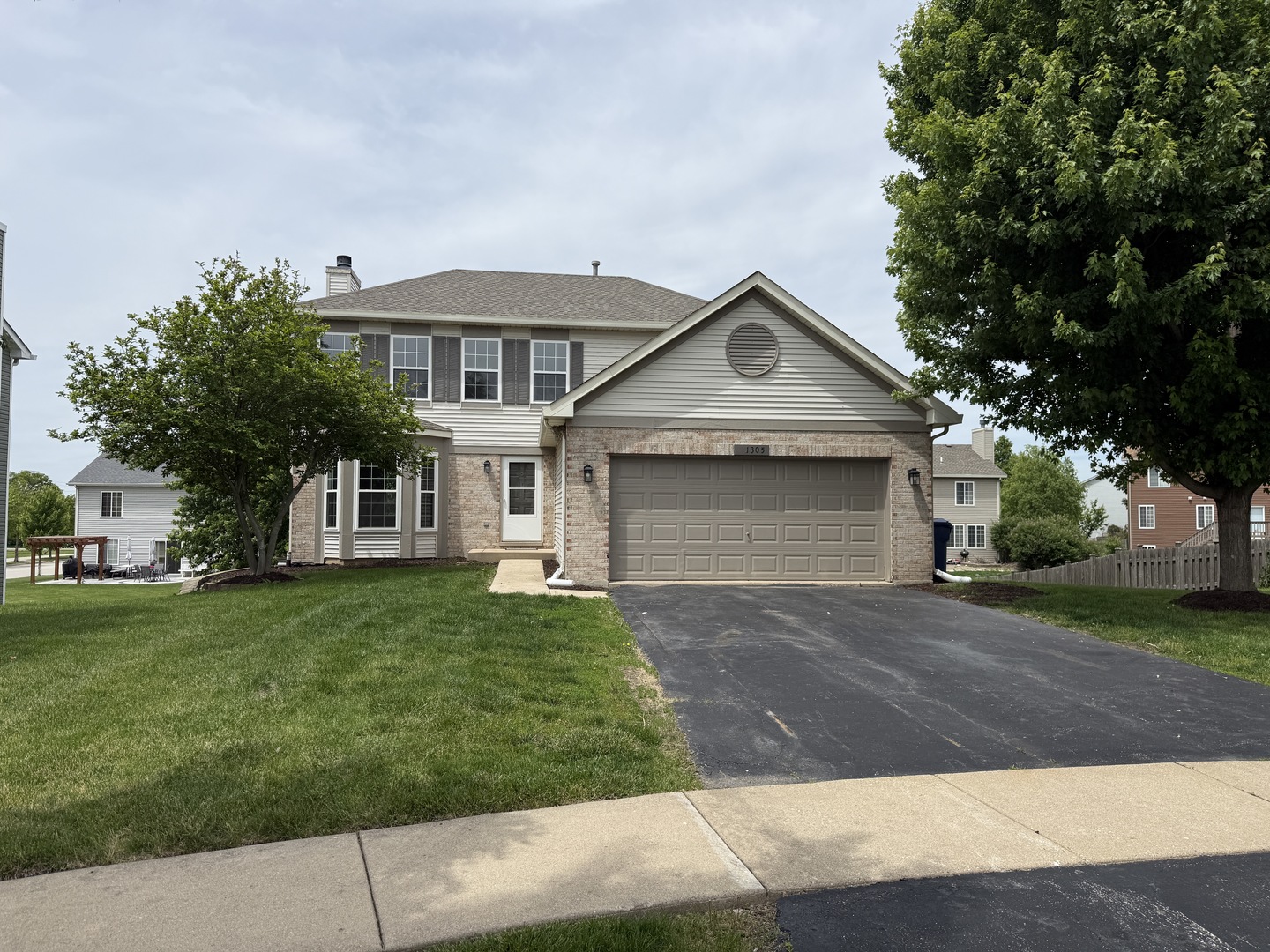 1305 Burns Court, Minooka, IL 60447