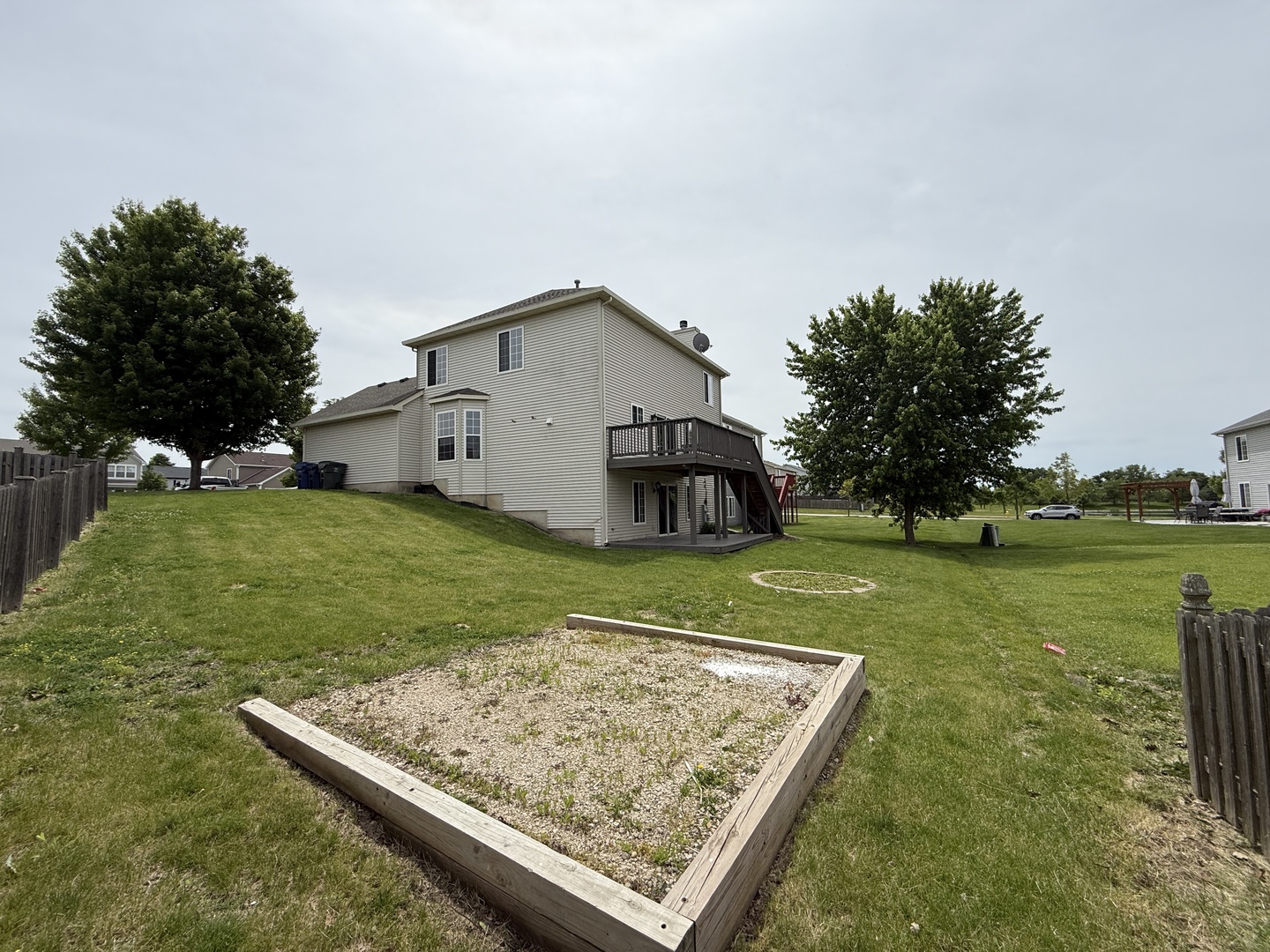 1305 Burns Court, Minooka, IL 60447