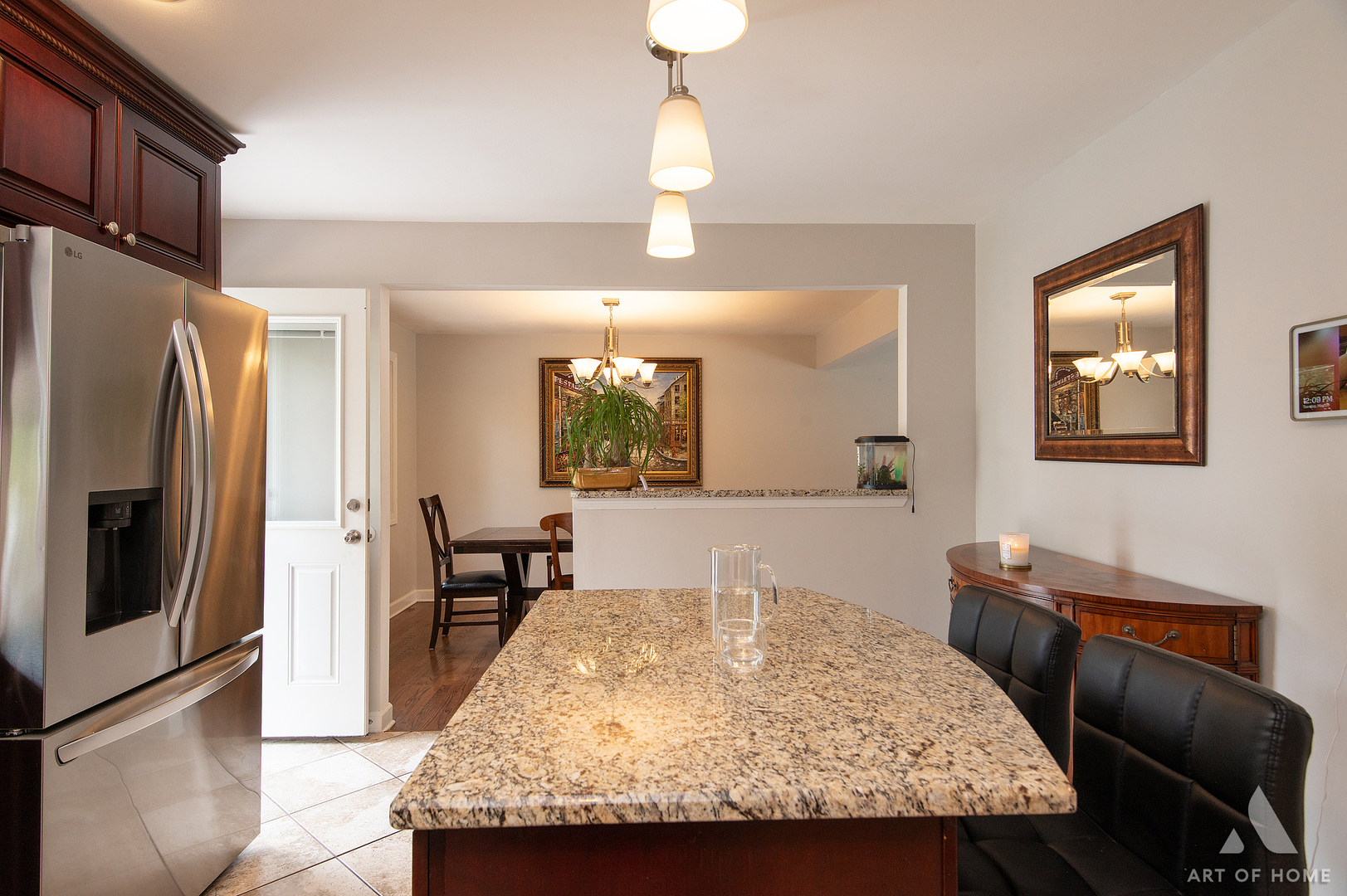 10136 Charles Avenue, Palos Hills, IL 60465