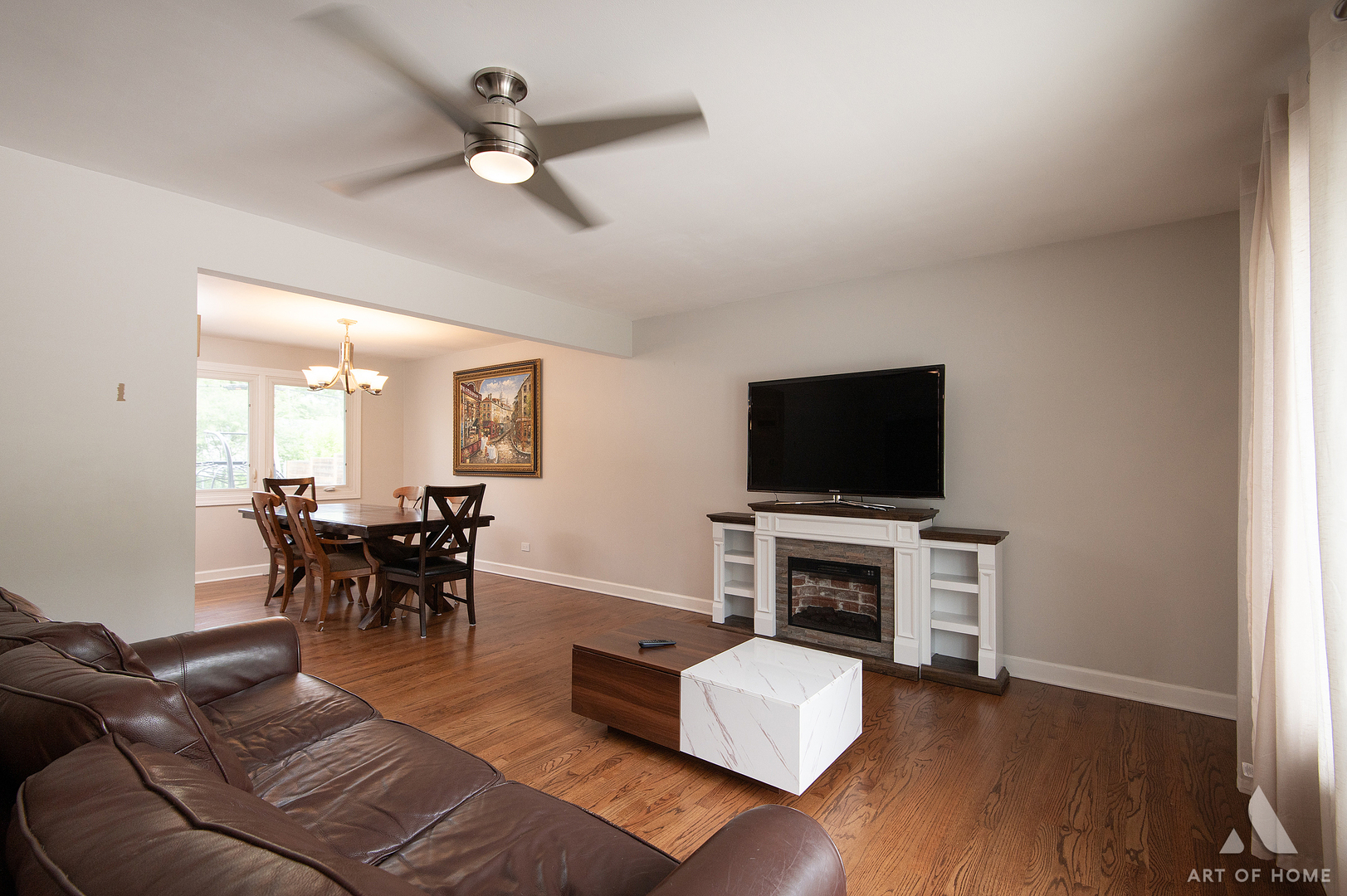 10136 Charles Avenue, Palos Hills, IL 60465