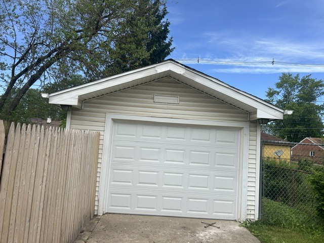 15524 Gouwens Lane, South Holland, IL 60473