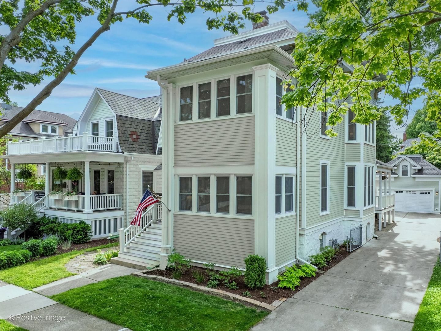 318 S Ashland Avenue, La Grange, IL 60525