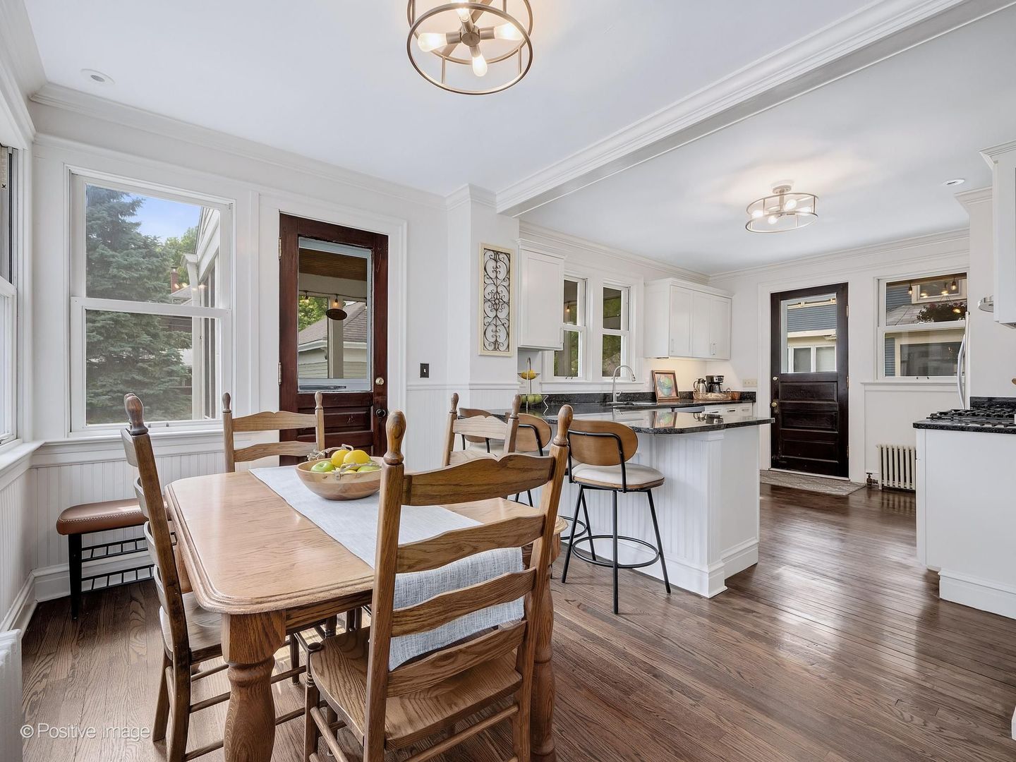 318 S Ashland Avenue, La Grange, IL 60525