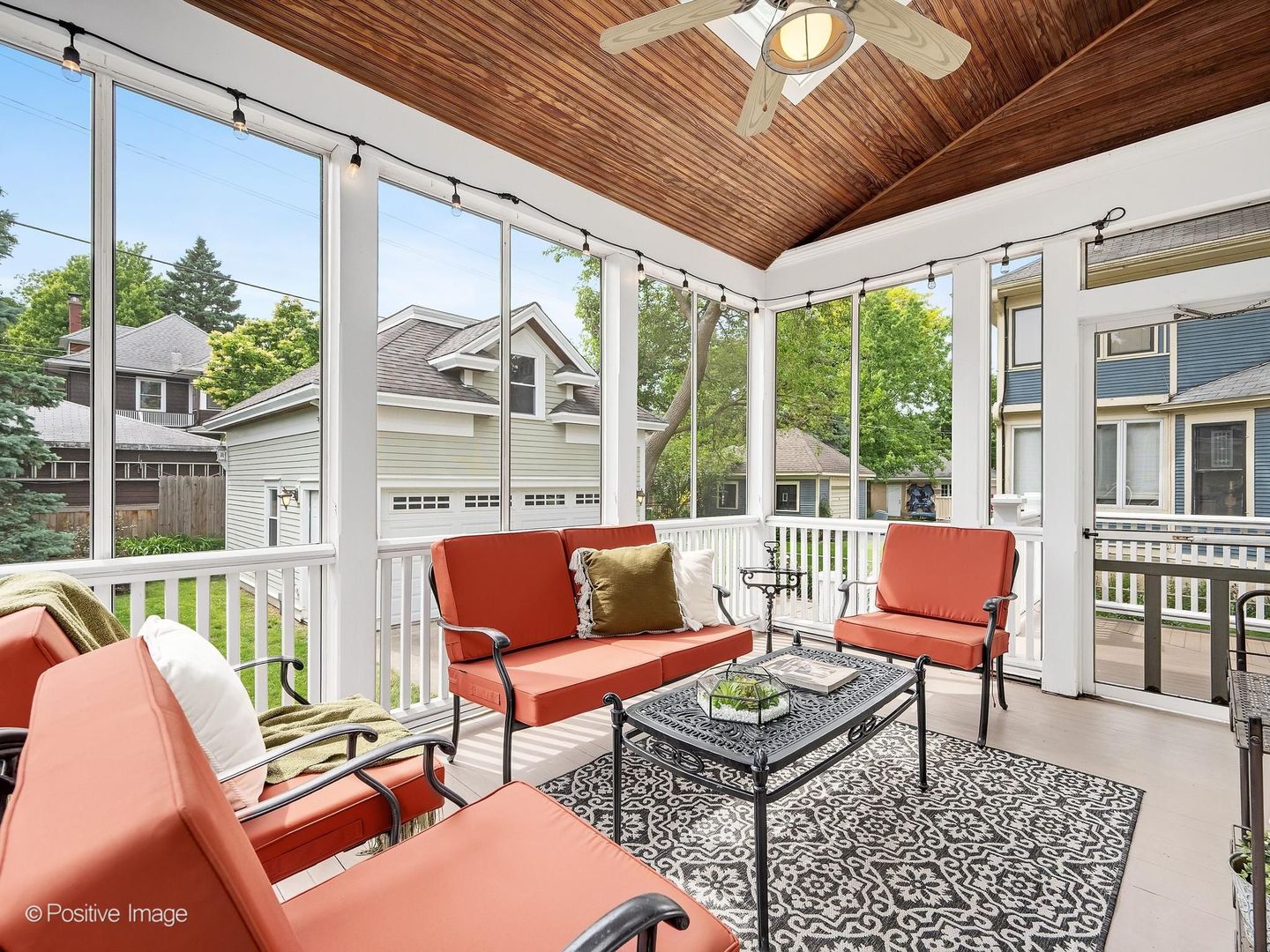 318 S Ashland Avenue, La Grange, IL 60525