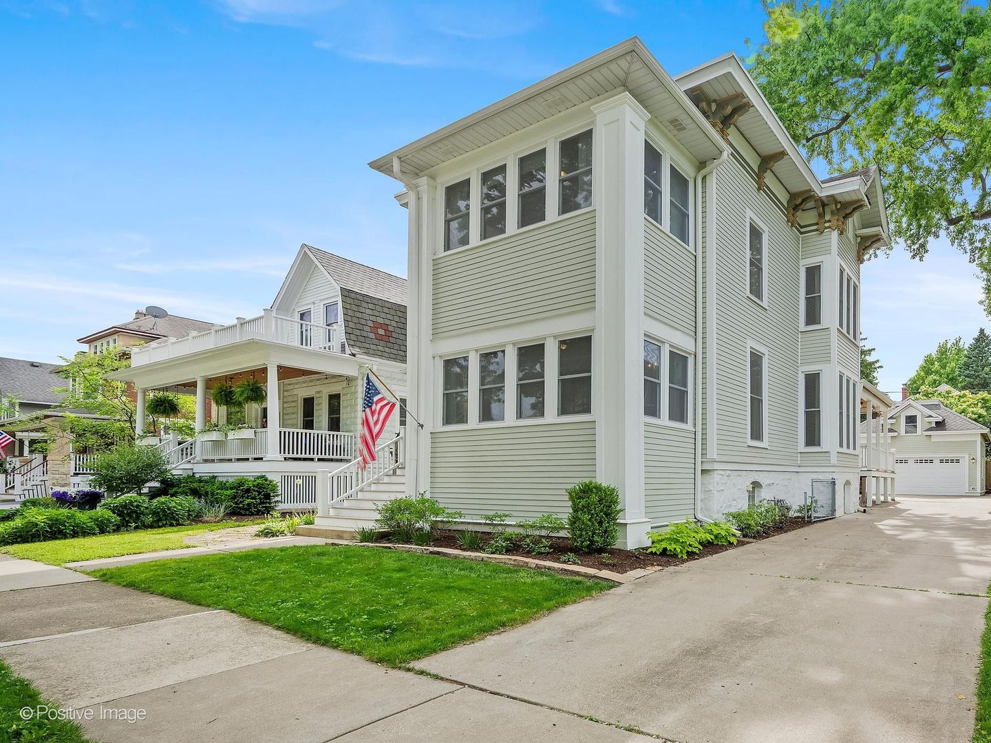 318 S Ashland Avenue, La Grange, IL 60525