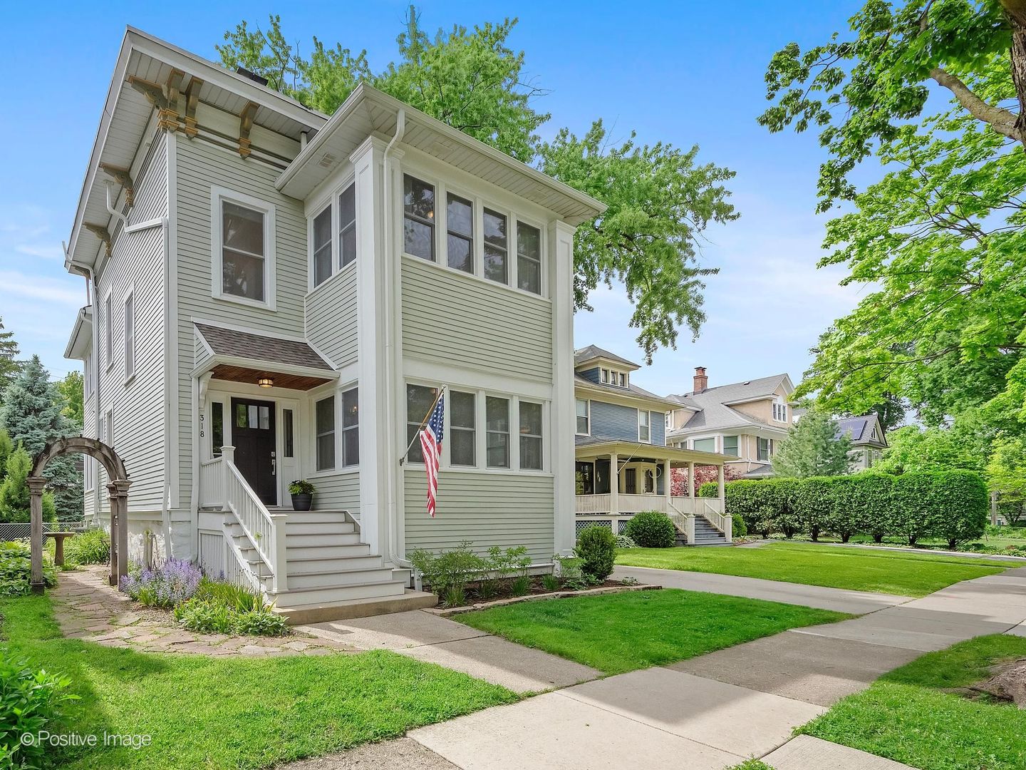 318 S Ashland Avenue, La Grange, IL 60525