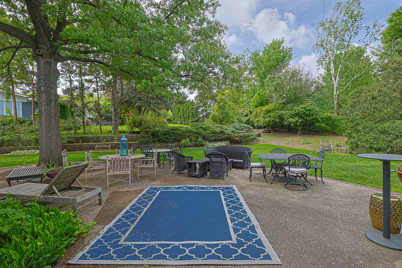 9 Camelot Drive, Oak Brook, IL 60523