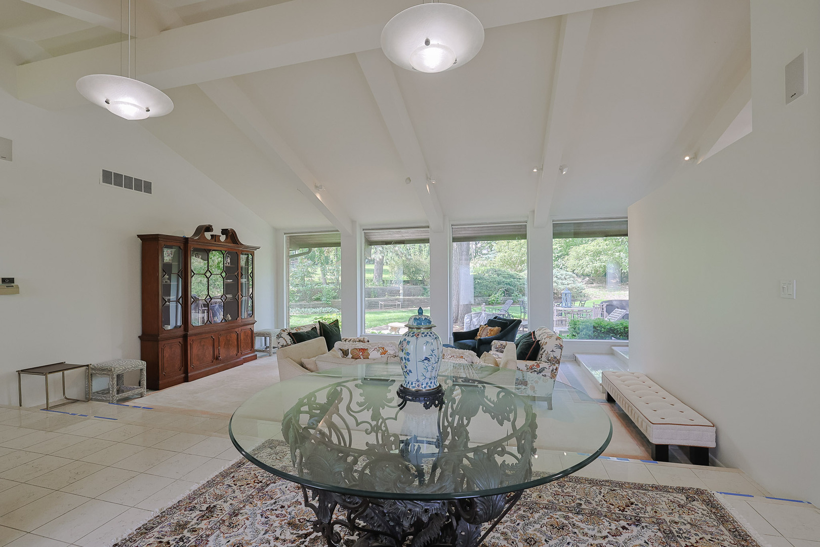 9 Camelot Drive, Oak Brook, IL 60523