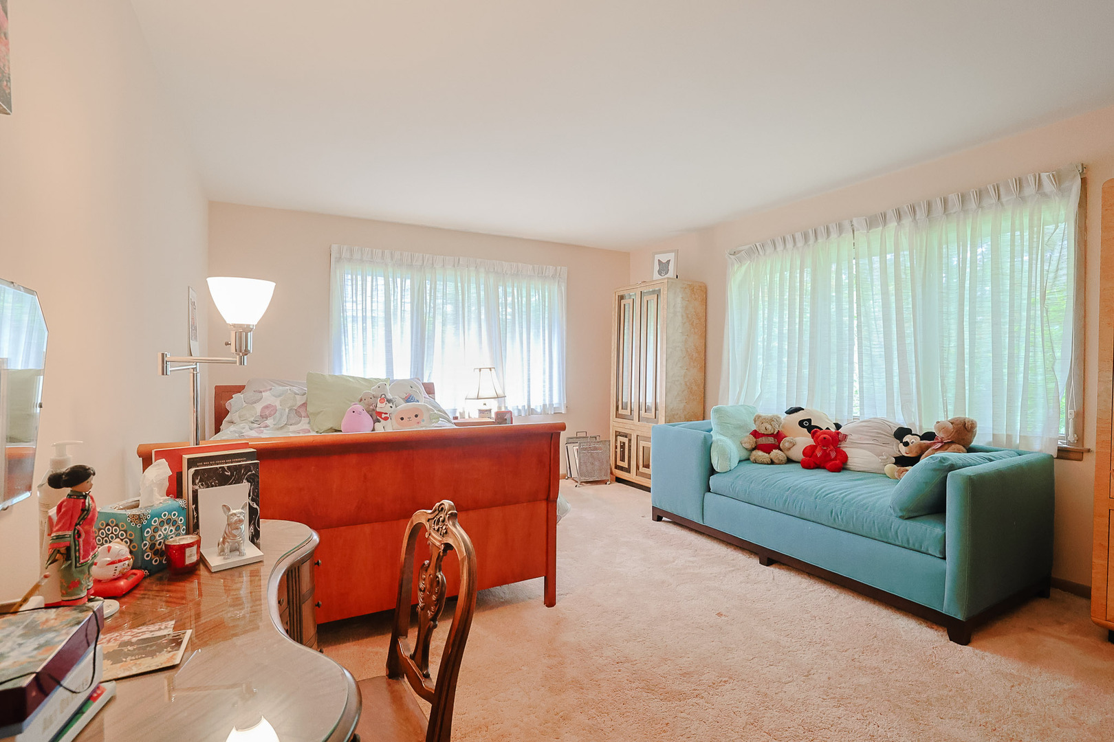 9 Camelot Drive, Oak Brook, IL 60523