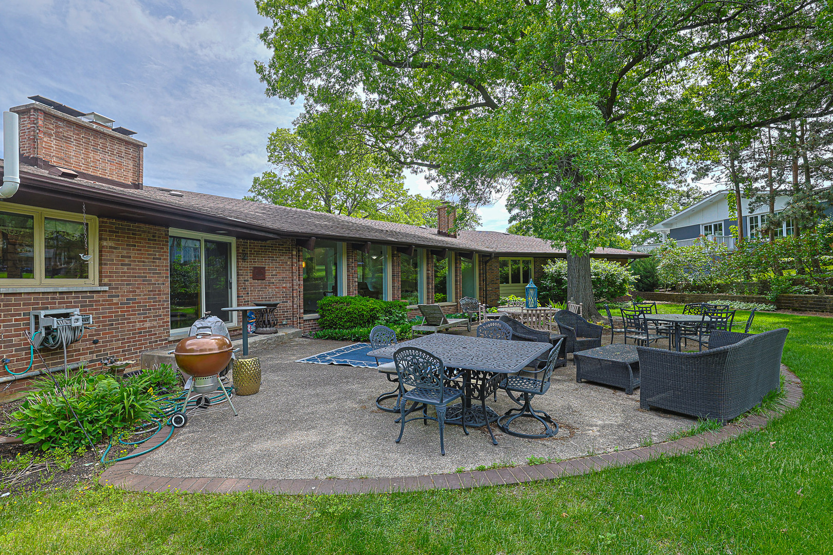 9 Camelot Drive, Oak Brook, IL 60523