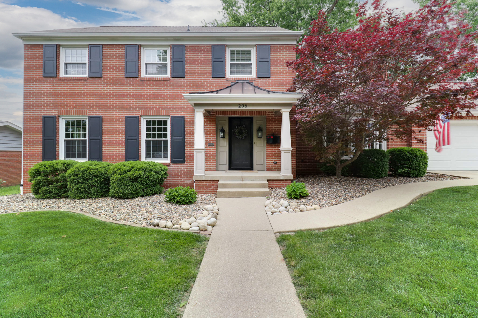 206 Fleetwood Drive, Bloomington, IL 61701