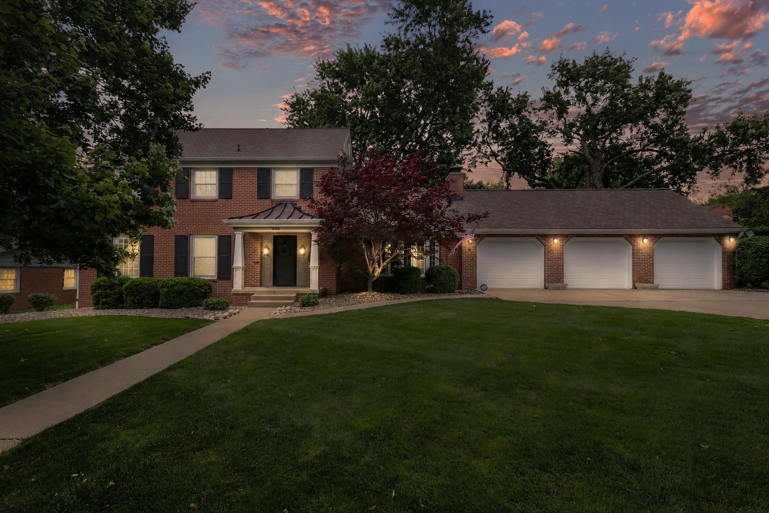 206 Fleetwood Drive, Bloomington, IL 61701