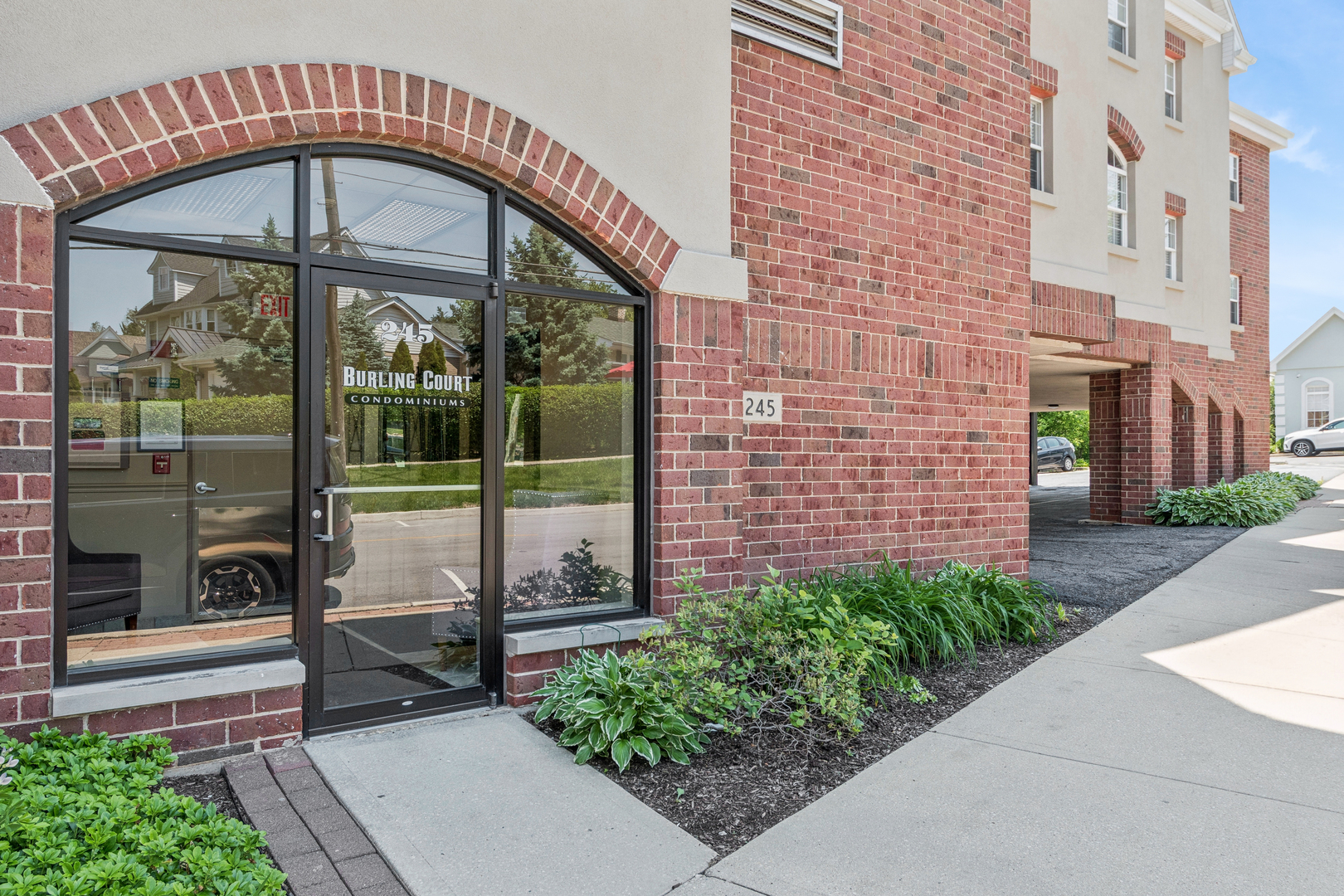 245 Burlington Avenue #203, Clarendon Hills, IL 60514