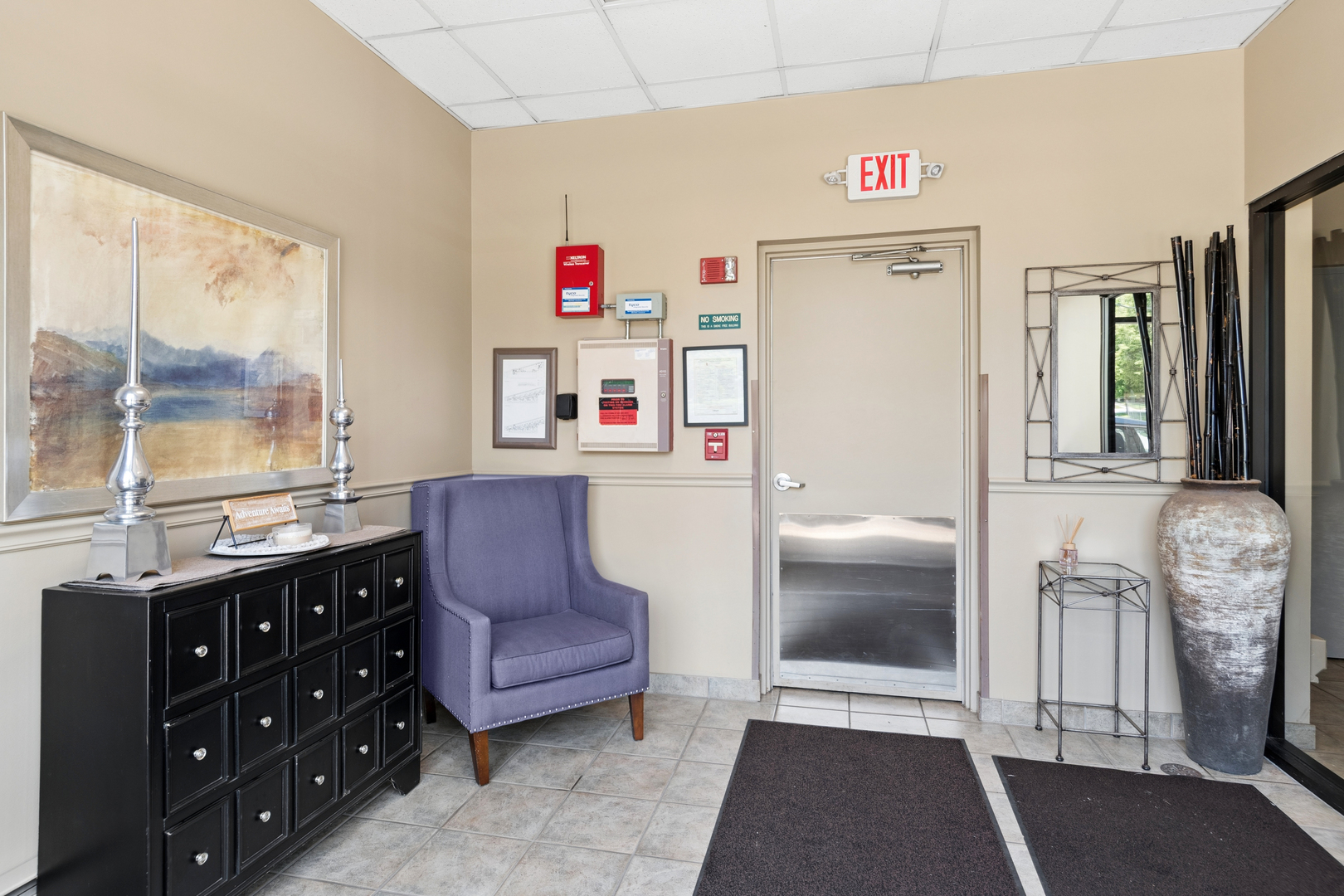 245 Burlington Avenue #203, Clarendon Hills, IL 60514