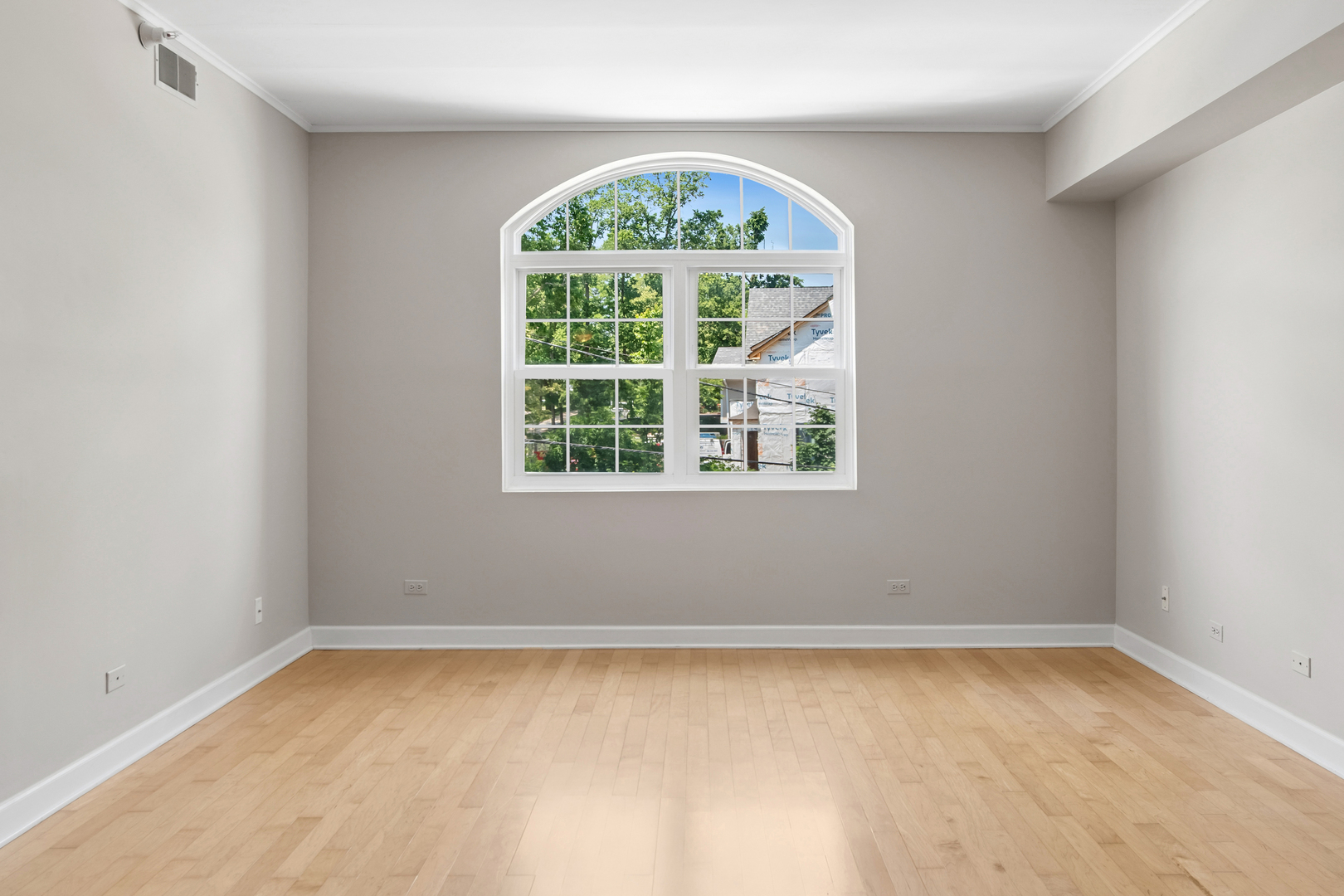 245 Burlington Avenue #203, Clarendon Hills, IL 60514