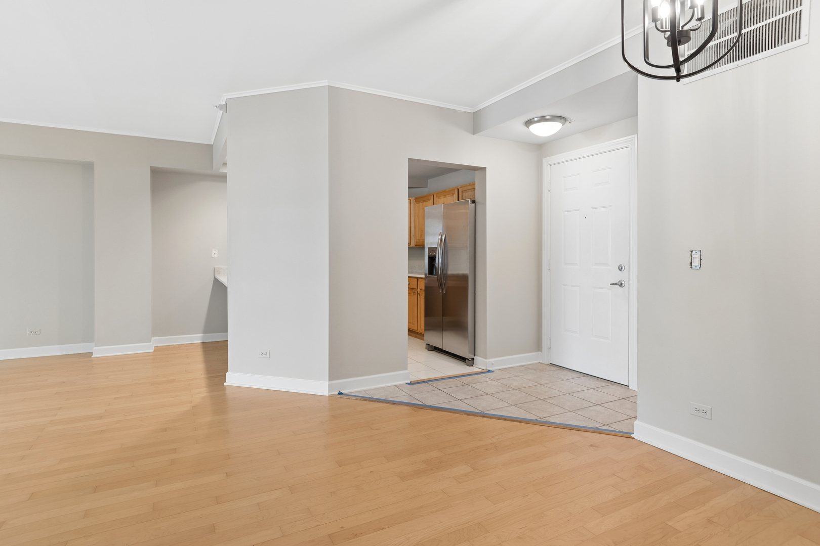 245 Burlington Avenue #203, Clarendon Hills, IL 60514