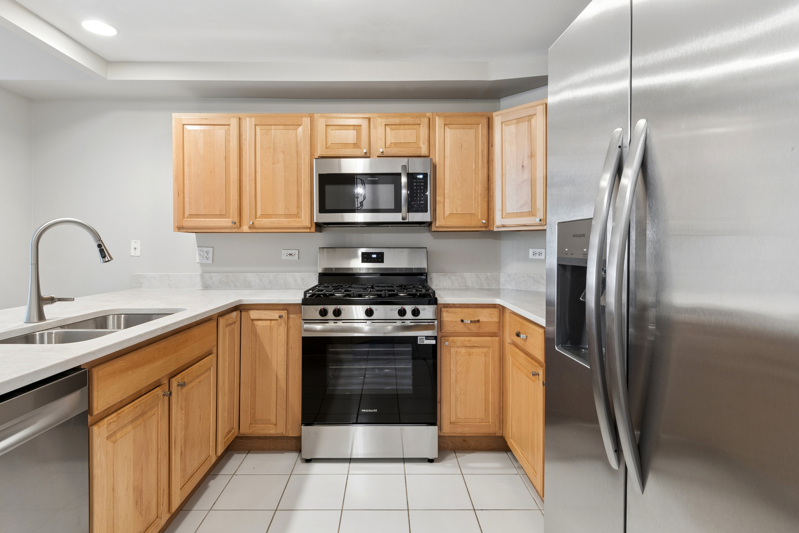 245 Burlington Avenue #203, Clarendon Hills, IL 60514