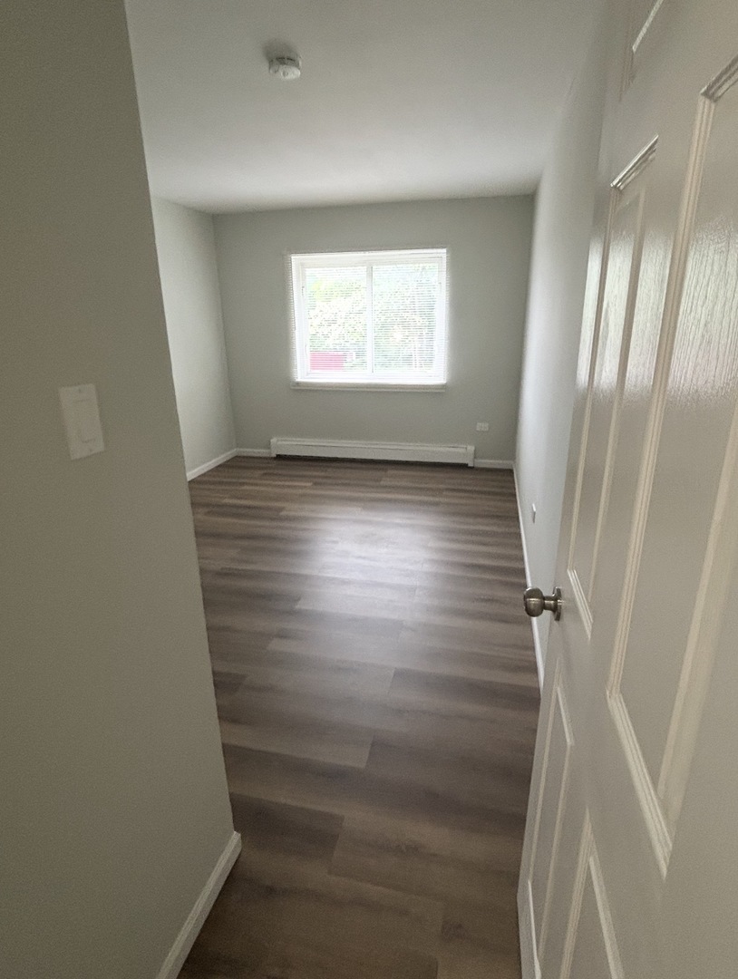 555 Deepwoods Drive #2E, Mundelein, IL 60060