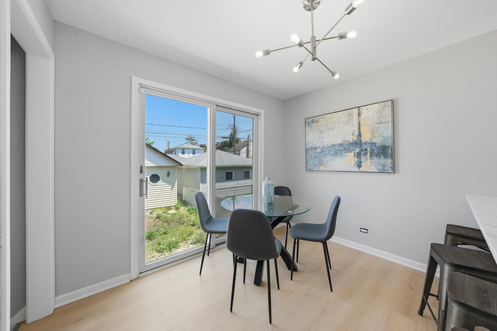 6437 S Kedvale Avenue, Chicago, IL 60629