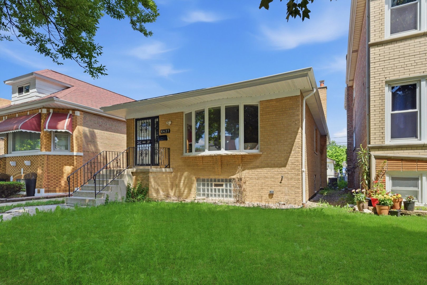 6437 S Kedvale Avenue, Chicago, IL 60629