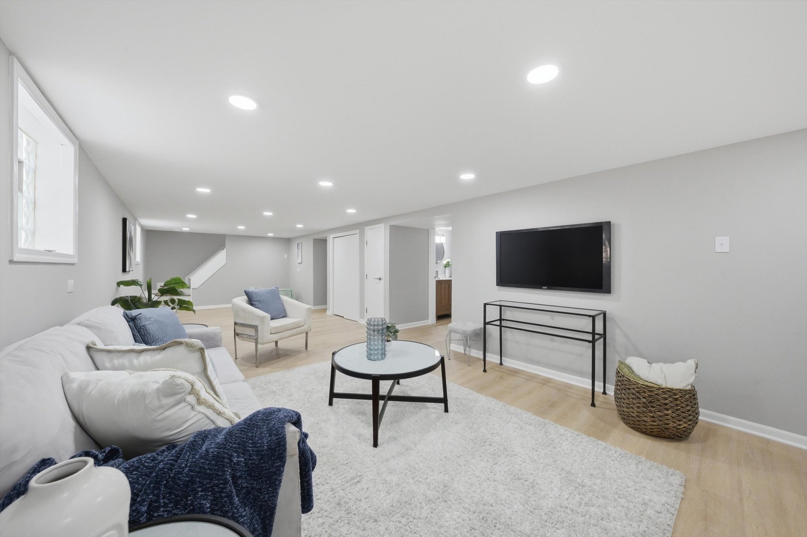 6437 S Kedvale Avenue, Chicago, IL 60629