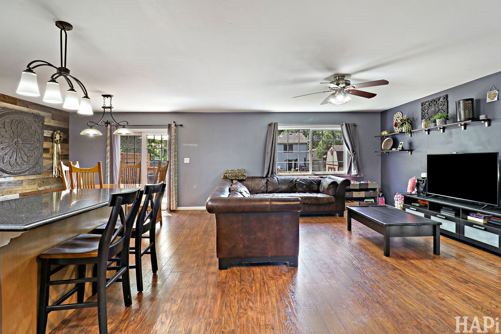 3615 W Drake Court, McHenry, IL 60050