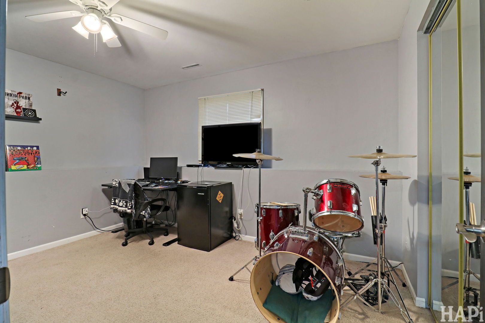 3615 W Drake Court, McHenry, IL 60050