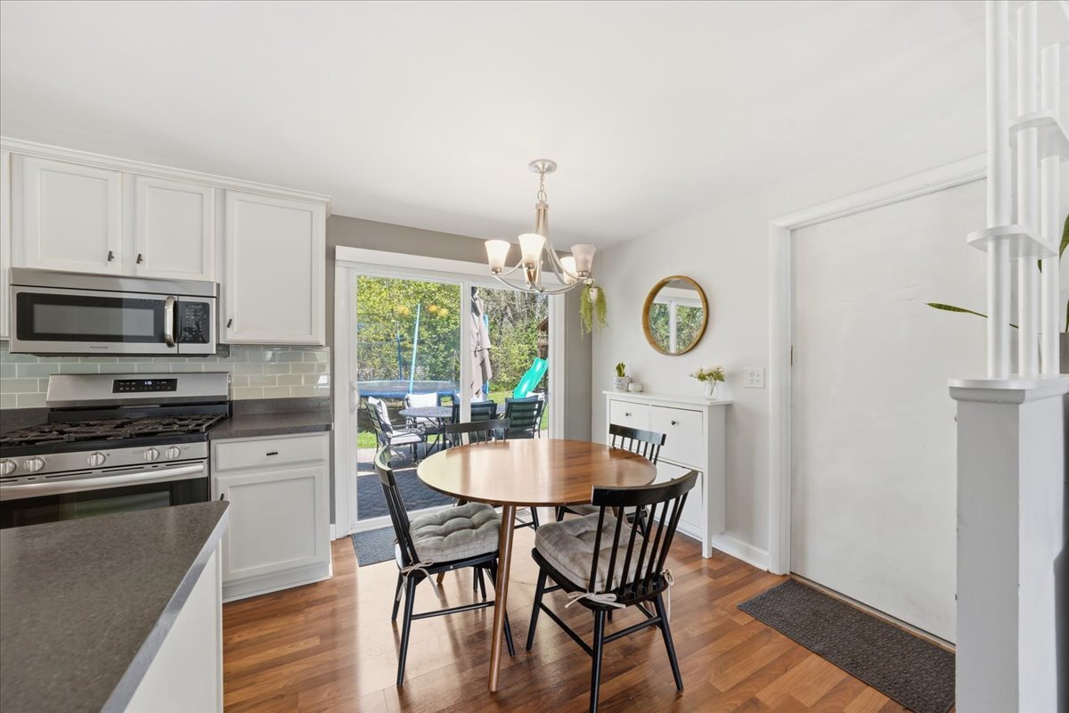 924 Bradford Lane, Schaumburg, IL 60193