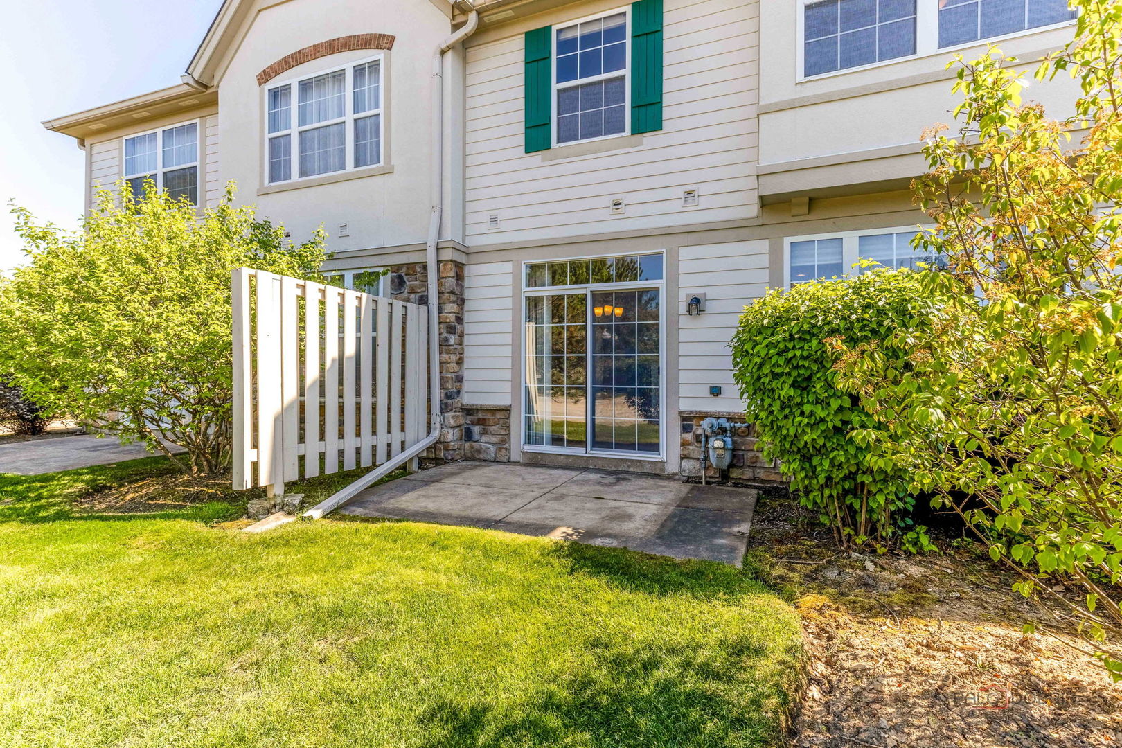 378 BAY TREE Circle, Vernon Hills, IL 60061
