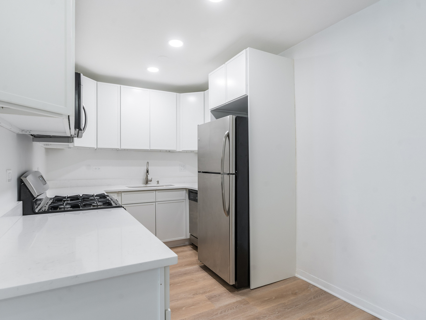 415 S Maple Avenue #603, Oak Park, IL 60302
