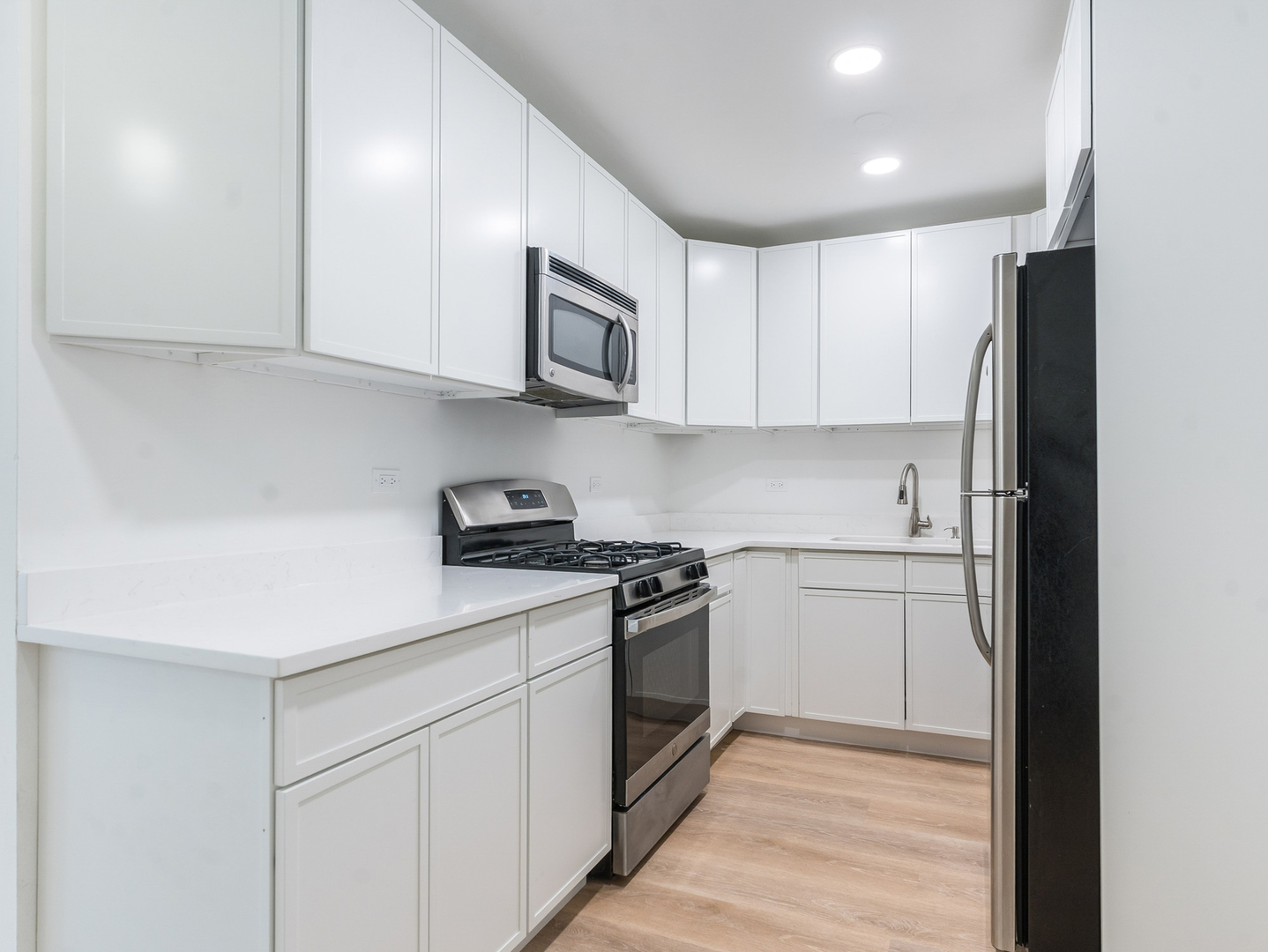 415 S Maple Avenue #603, Oak Park, IL 60302