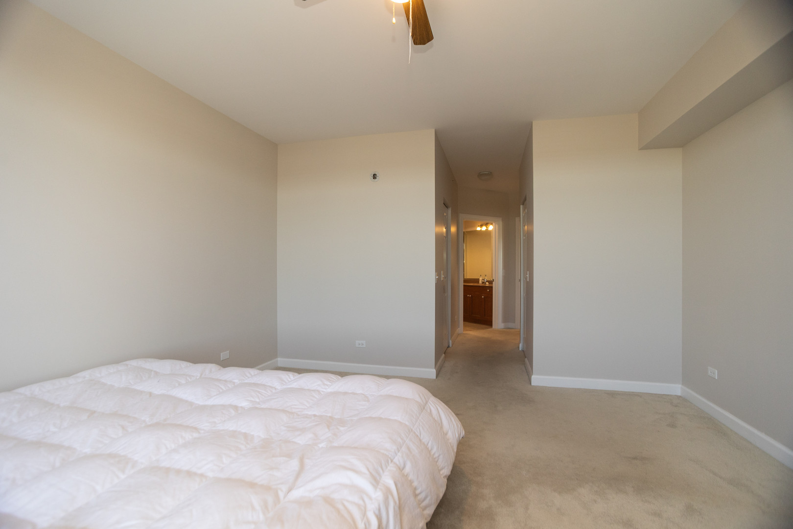 8440 Callie Avenue #606, Morton Grove, IL 60053