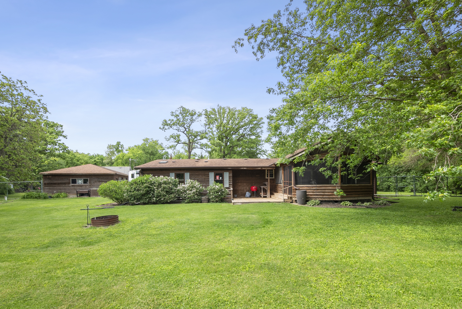 1801 Richton Road, Steger, IL 60475