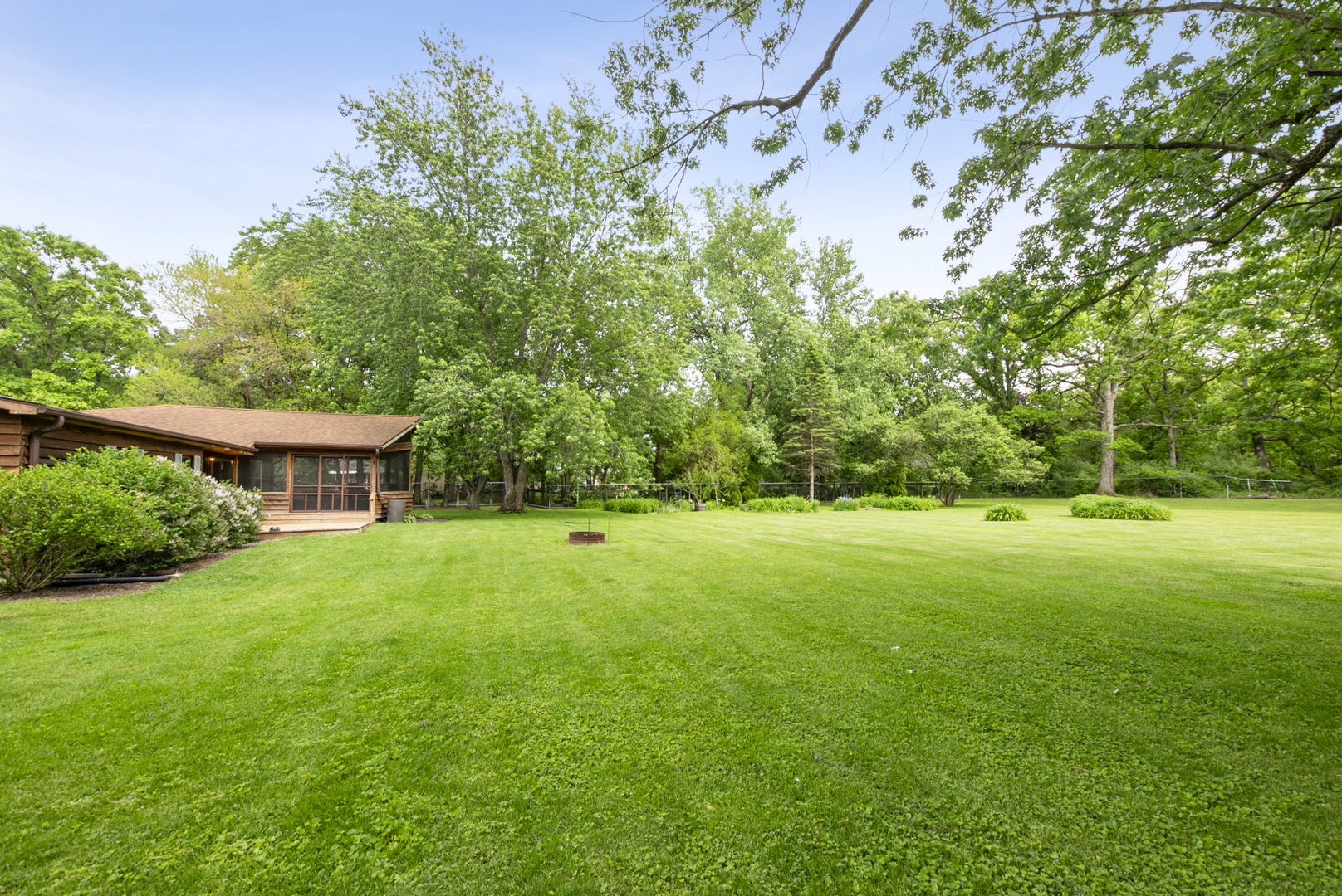 1801 Richton Road, Steger, IL 60475
