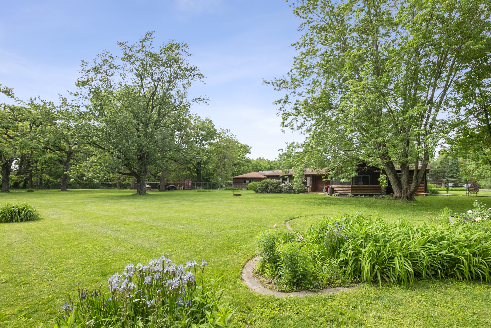 1801 Richton Road, Steger, IL 60475