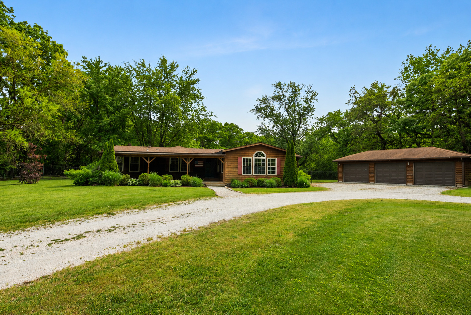 1801 Richton Road, Steger, IL 60475