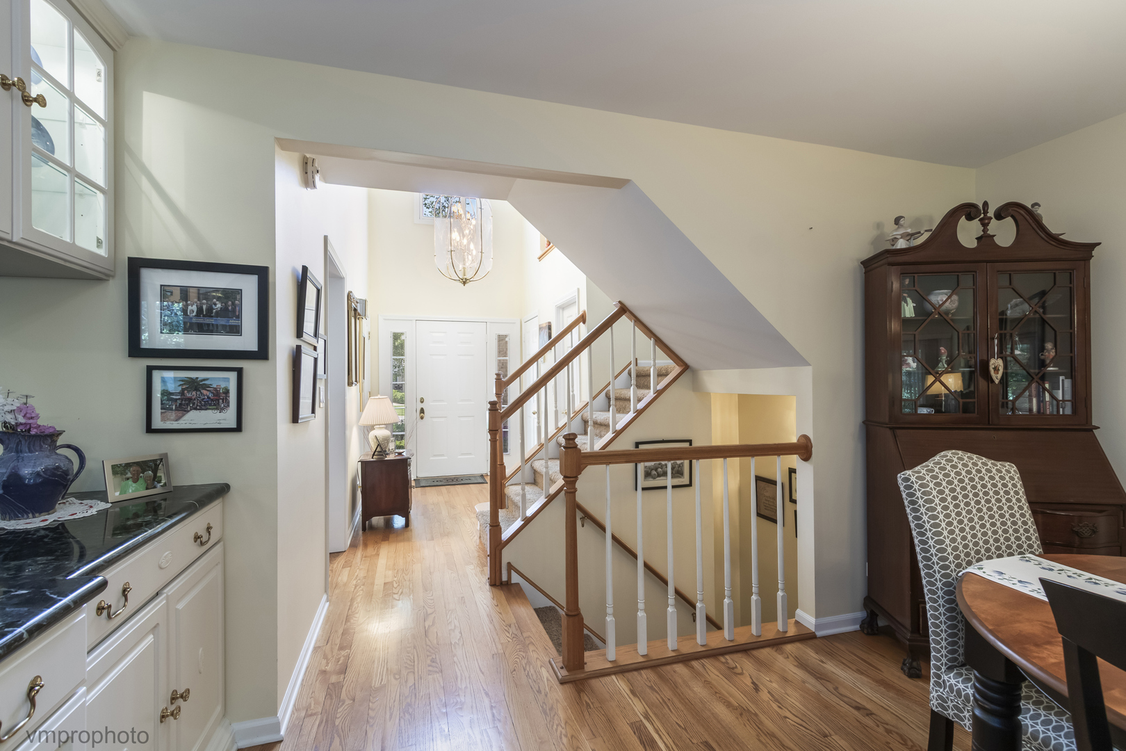 1916 W Ashbury Lane #A, Inverness, IL 60067