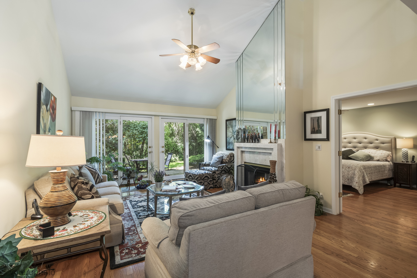 1916 W Ashbury Lane #A, Inverness, IL 60067