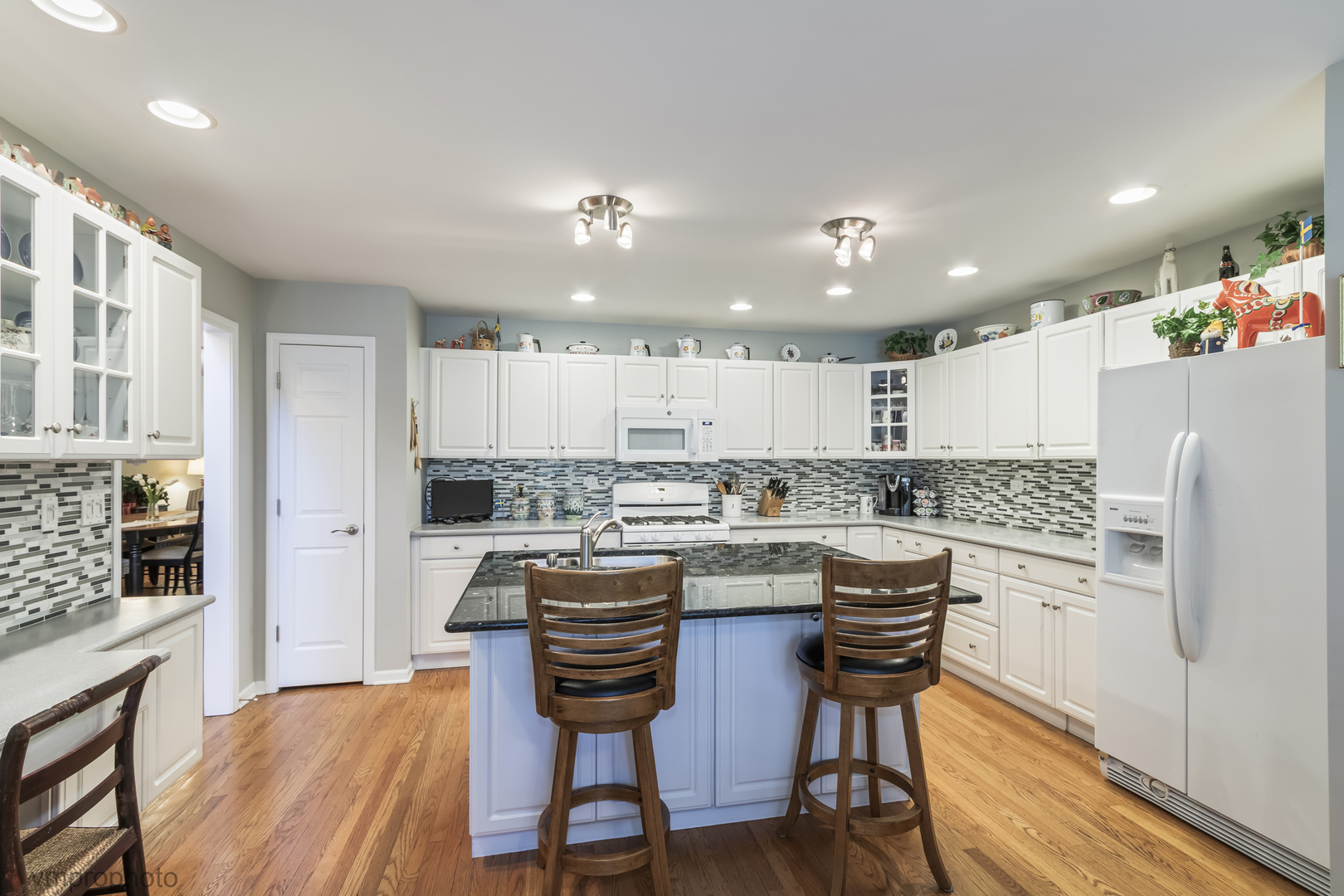 1916 W Ashbury Lane #A, Inverness, IL 60067