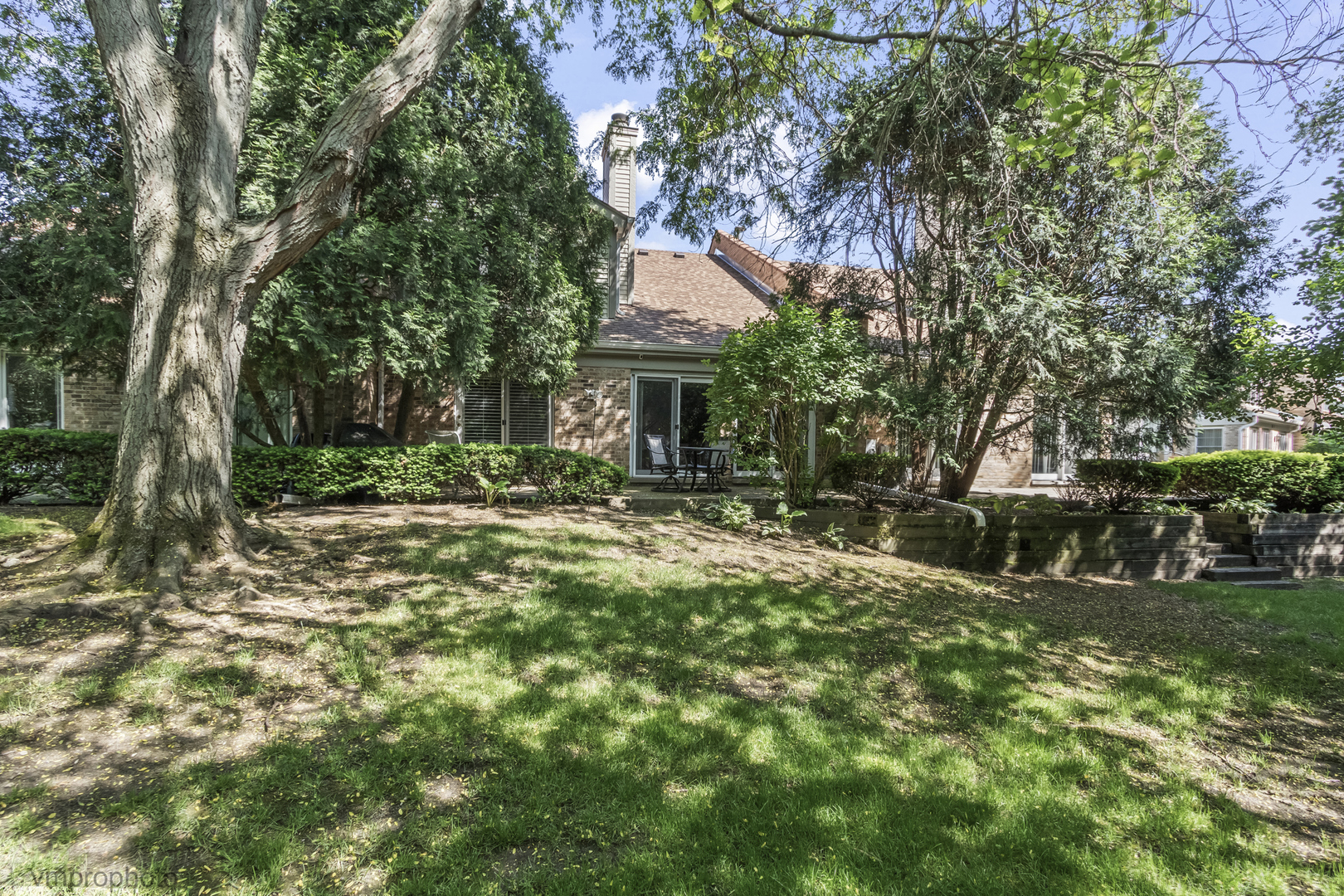 1916 W Ashbury Lane #A, Inverness, IL 60067