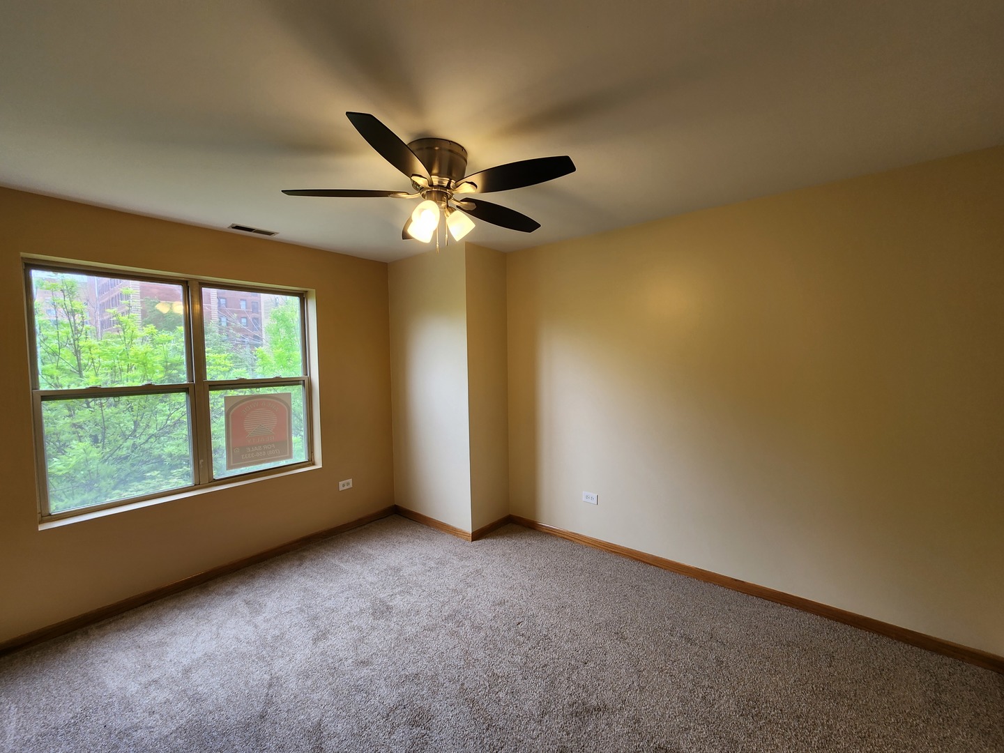 2363 E 70th Place #B, Chicago, IL 60649