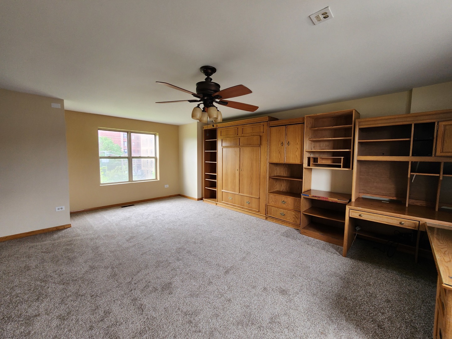 2363 E 70th Place #B, Chicago, IL 60649