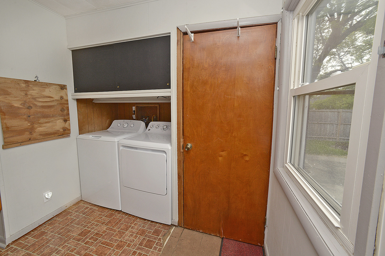 1105 W Lafayette Street, Ottawa, IL 61350