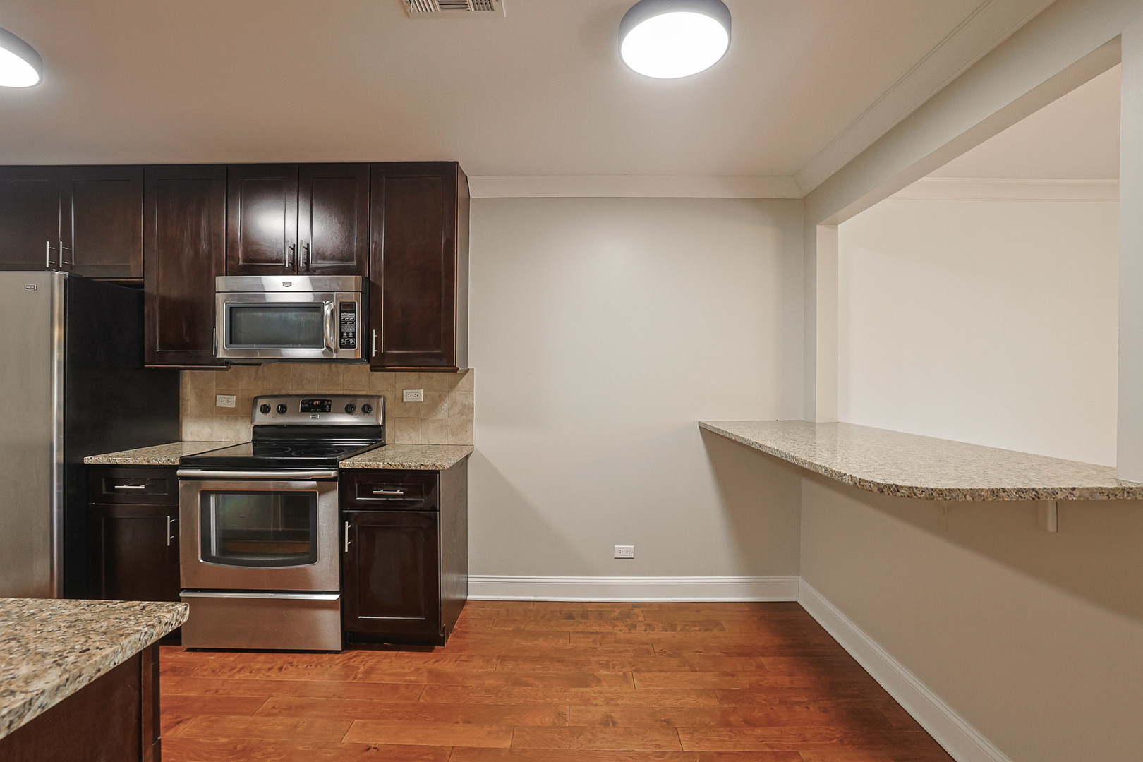 3101 Toulon Drive #B2, Northbrook, IL 60062