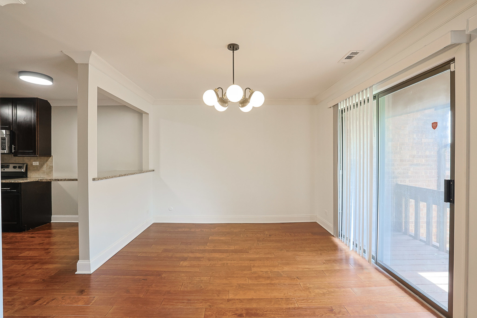 3101 Toulon Drive #B2, Northbrook, IL 60062