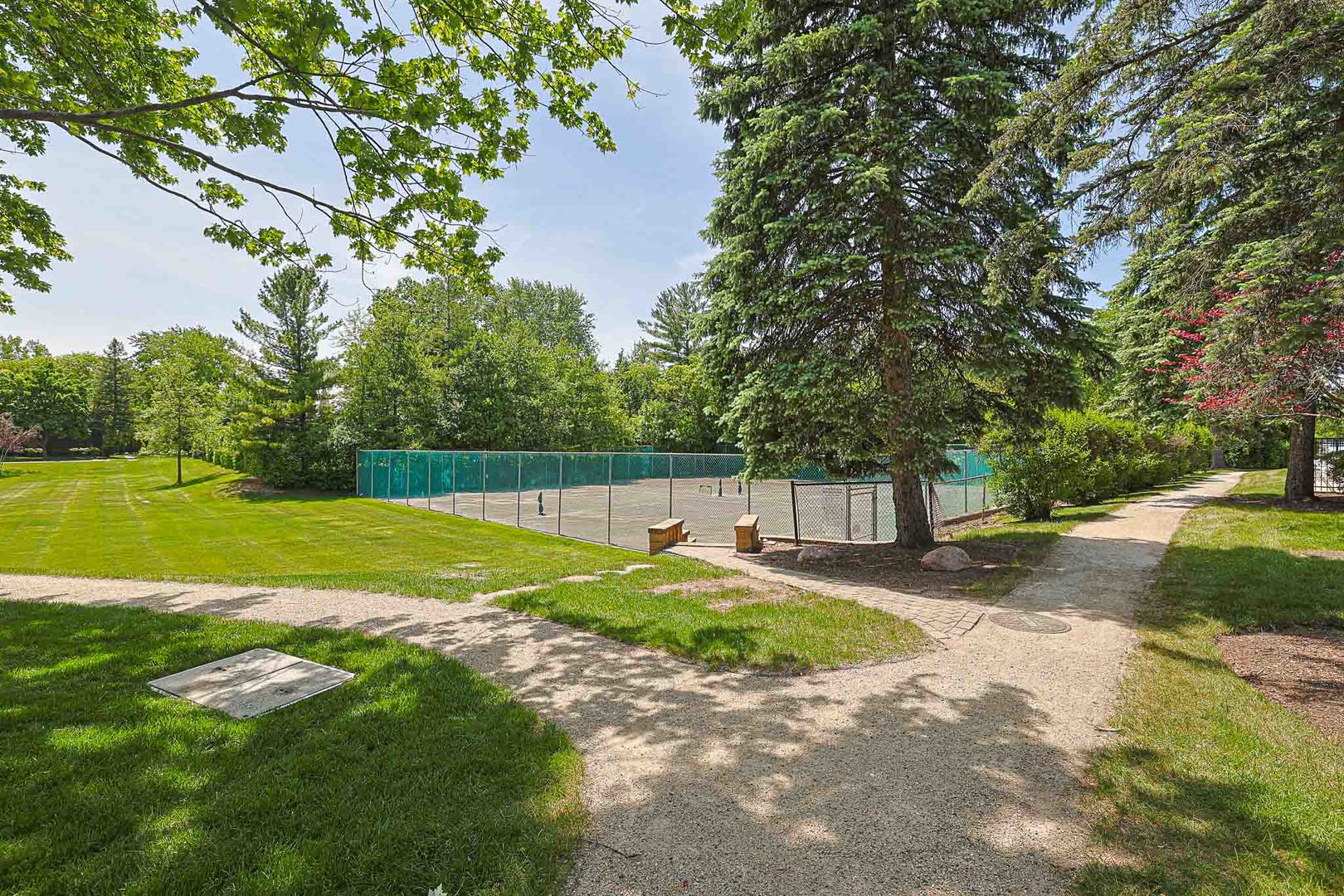 3101 Toulon Drive #B2, Northbrook, IL 60062