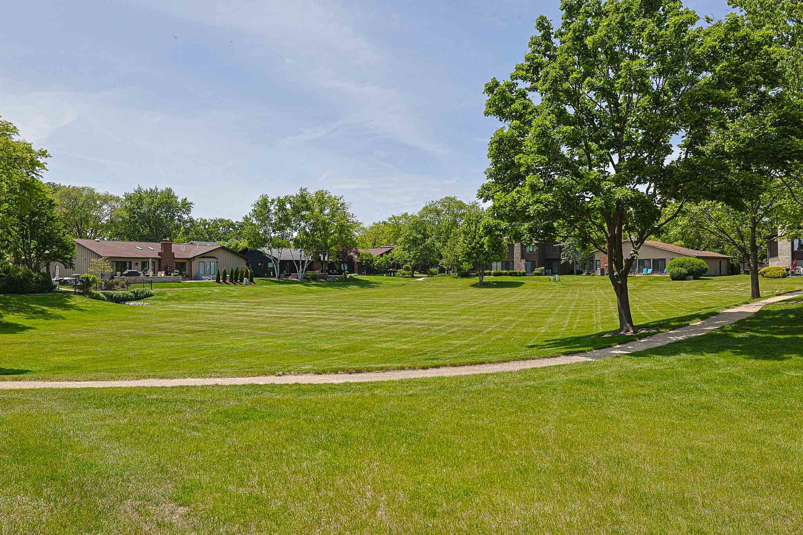 3101 Toulon Drive #B2, Northbrook, IL 60062