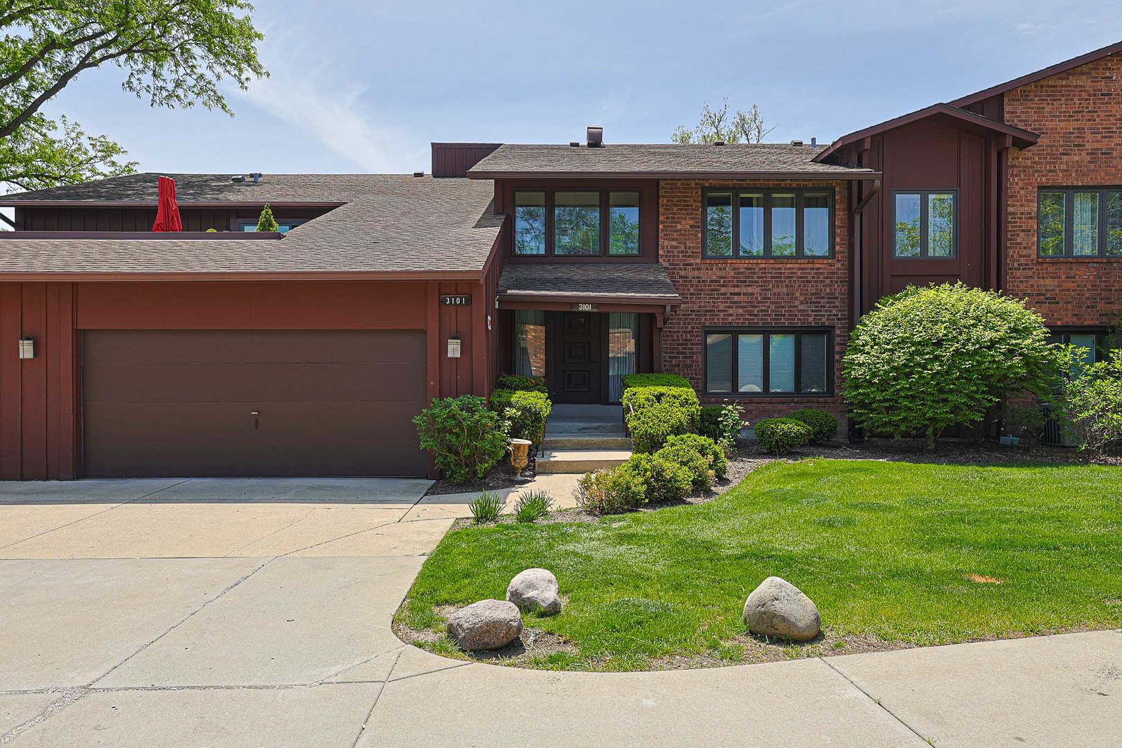 3101 Toulon Drive #B2, Northbrook, IL 60062